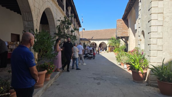 Paphos'ta Meryem Ana'nın Yükseliş Günü Coşkuluyla Kutlandı