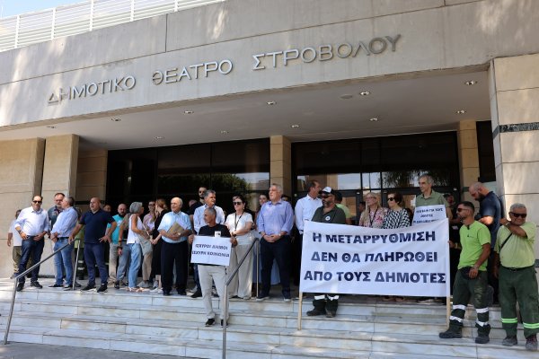 Lefkoşa Belediye Başkanı Prountzos'dan Yerel Yönetim Reformu Protestosuna Destek: "Başkente 12.5 Milyon Euro Eksik Ödeniyor"