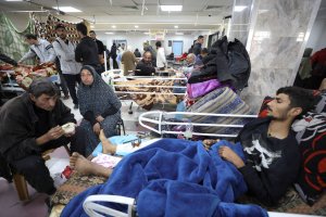 Gazze'de Kanser Hastaları Hayatını Kaybediyor: Doktorlar İsrail'in Kısıtlamalarına Dikkat Çekiyor