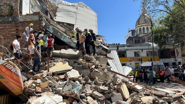 Kolombiya'da şiddetli deprem: En az 82 ölü