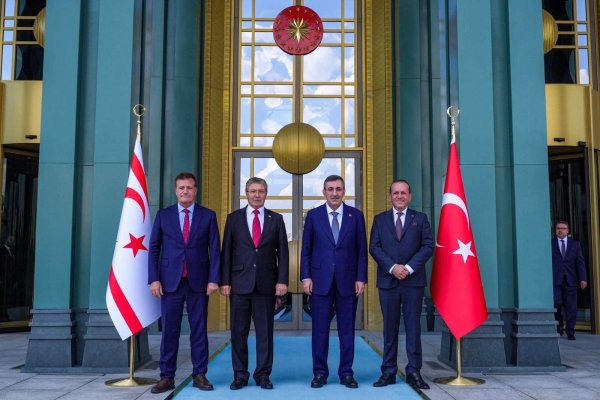 KKTC ve Türkiye'den fiber optik internet için 'ek protokol' imzası