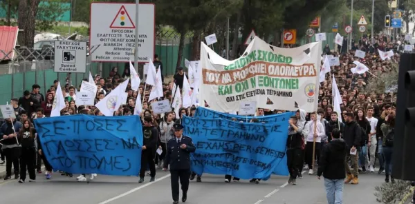 Kıbrıs'ta öğrenciler okul koşulları protestosu için çarşamba günü ders bırakma eylemi planlıyor