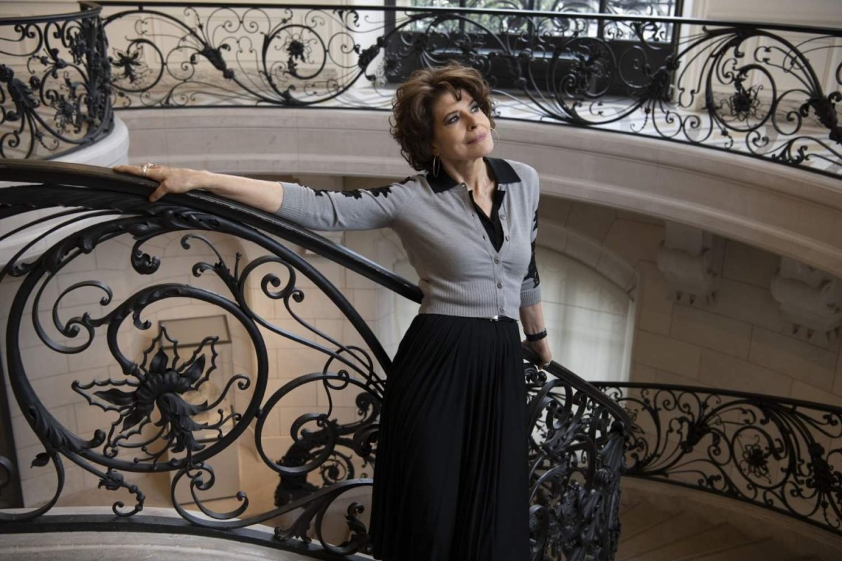 Fransız oyuncu Fanny Ardant, Limasol'da Cassandre'de 18 Kıbrıslı müzisyenle sahne alacak