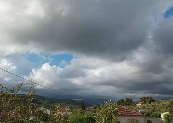 Pazar gününden itibaren izole fırtınalar öncesi hava çoğunlukla açık