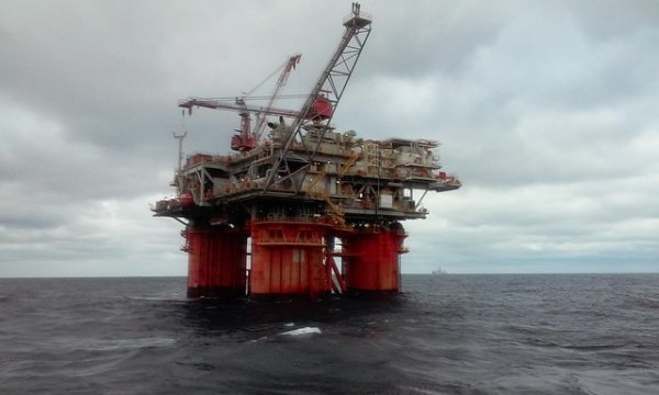 OPEC+ ekim ayında petrol üretim artışını durdurma kararı aldı