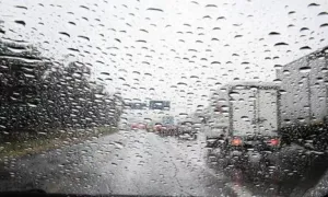 Hava Pazar gecesinden itibaren yağmur, gök gürültülü fırtına ve olası dolu ile dalgalı hale geçiyor