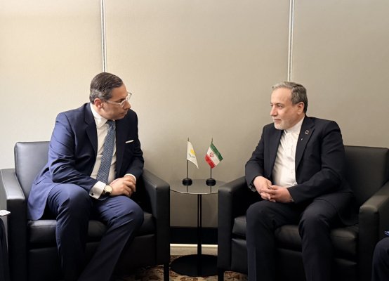 Kombos, İran'ın Araghchi'sine kalıcı bölgesel gerilim azaltma umudunu iletti