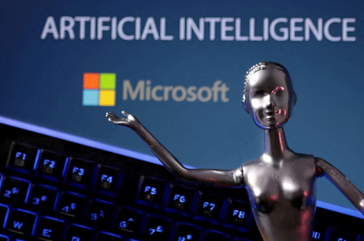 Microsoft yapay zeka sorumlusu Anthropic'in yapay zeka bilinci yaklaşımını eleştirdi