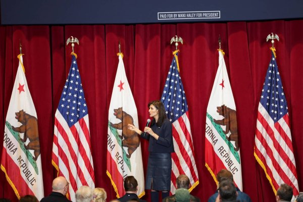 California'da milyarder servet vergisi yargıda, Prop 40 seçmenleri bölüyor
