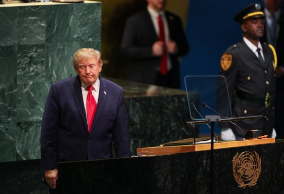 Trump İran'ın tam ekonomik izolasyonunu istedi