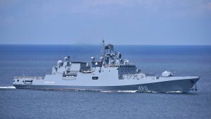 Rus fırkateyni Danimarka askeri helikopterine fener ateşledi, Danimarka açıkladı