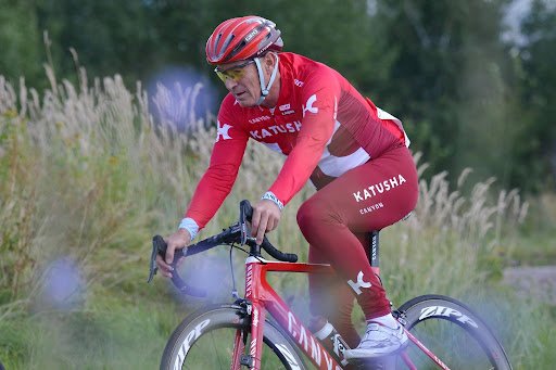 Igor Makarov Mayflower Gran Prix'i destekliyor, Kıbrıs bisiklet profilini yükseltiyor