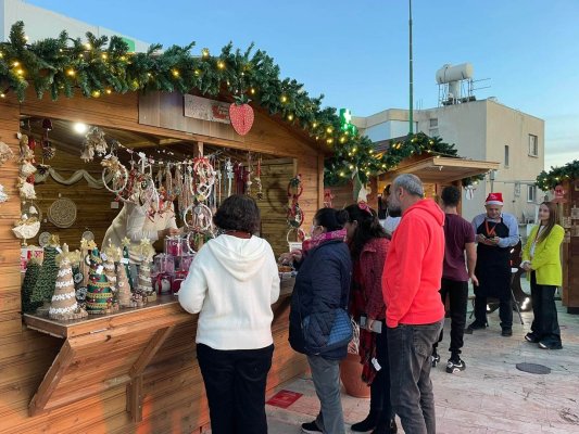 Kıbrıs'ta bu yıl dokuz Noel köyü açılacak