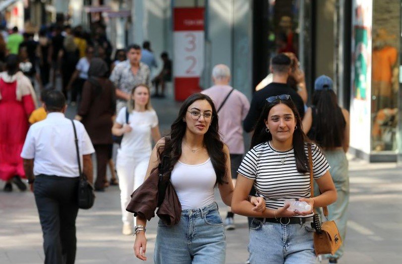 Türkiye üç yıllık kamu yatırım önceliklerini açıkladı, büyüme bölgesel kalkınma ve savunmaya odaklandı