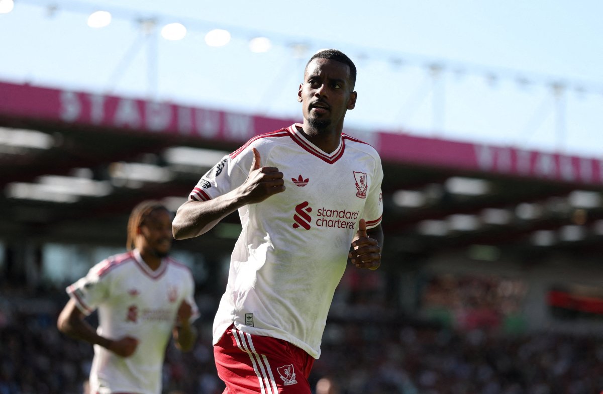 Isak formsuz Liverpool'u Bournemouth karşısında galibiyete taşıdı