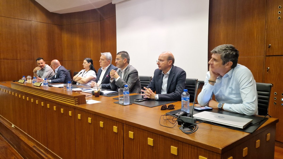Strovolos'ta yollar, konut ve atık endişeleri gündeme geldi