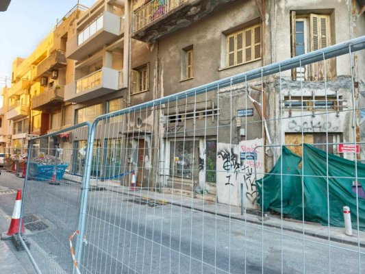 Limasol'da balkon çökmesi sonrası apartmanda tahliye emri verildi