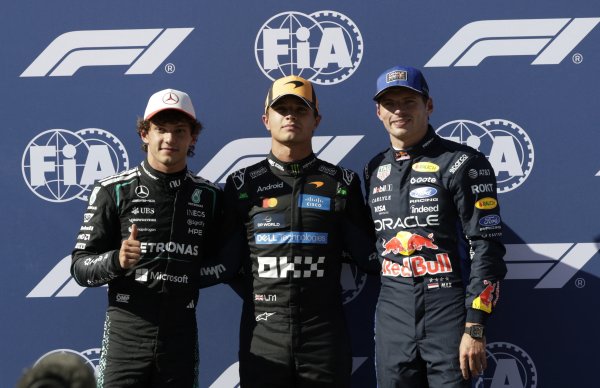 Norris başyapıt turuyla İspanya GP'de pole aldı