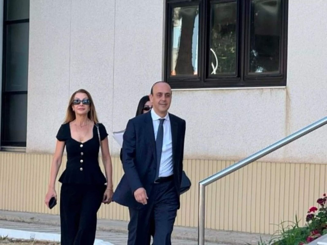Phedonos tecavüz davasında kilit savcılık tanığı uzun süren ifadesini tamamladı