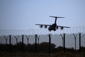 Akrotiri Suudi Arabistan'a 'askeri destek' sağlayacak, İngiltere'nin Burnham'ı açıkladı