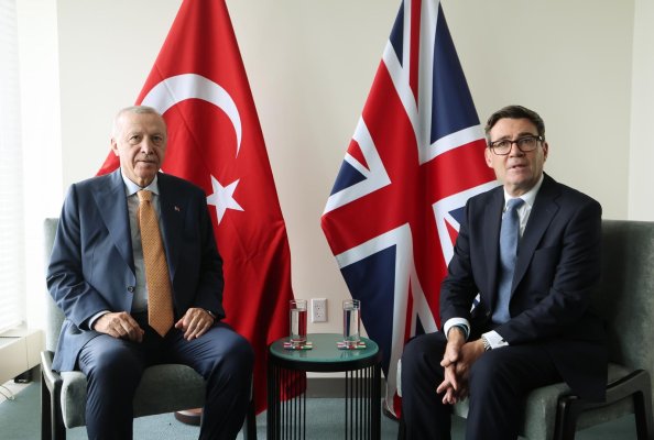 Erdogan Burnham'a Türk Kıbrısllılara eşit uluslararası statü gerektiğini söyledi