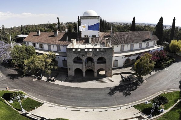 Kıbrıs vergi uyuşmazlığı organını yeniden yapılandırmak için konferansa ev sahipliği yapacak, uluslararası uzmanlar davet edildi