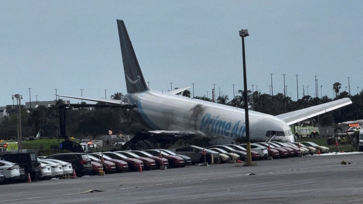 Miami Havalimanı'nda Amazon Kargo Uçağı Düştü: En Az 5 Ölü