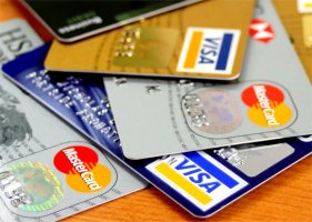 Baf'ta başkalarının banka kartlarını kullanan iki şüpheli yakalandı