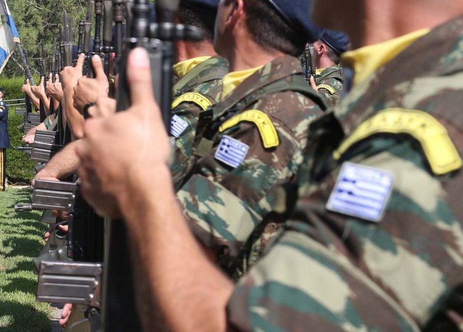Askerin kolunu kaybetmesinin ardından el bombası partisi Ulusal Muhafızlar'dan çekildi