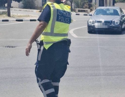 Polemidia Kavşağında Dört Araçlı Kaza: Bir Şerit Trafiğe Kapatıldı
