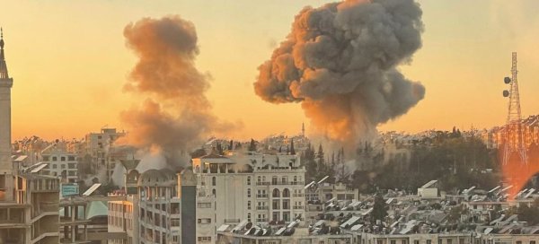 Orta Doğu'daki savaş genişlerken Suudi Arabistan'ın yeni savunma paktı büyük bir sınavla karşı karşıya