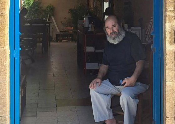 Kizilyurek eski rakibi Ftochopoulos'a veda etti