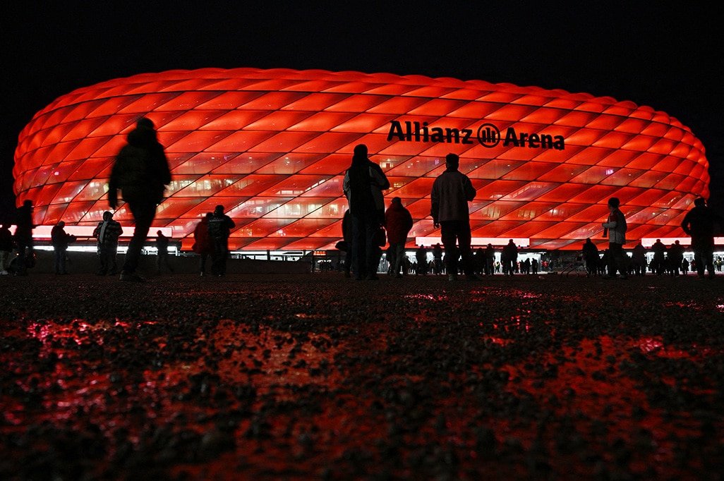 Allianz Arena ve Camp Nou Şampiyonlar Ligi finallerine ev sahipliği yapacak