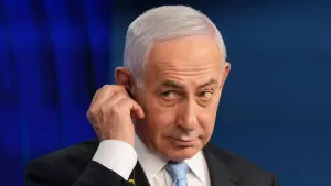 Netanyahu'nun Likud'u sıkı İsrail seçimi öncesinde yurt dışındaki seçmenlerin oy için ülkeye dönüş girişimini engellemeye çalışıyor
