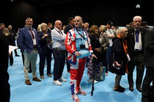 Reform UK'ta Seçim Yasası İhlali Skandalı: İki Üst Düzey İsim Görevden Ayrıldı