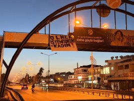 Mahkeme adamın karısını döner testereyle öldürmesini dinledi