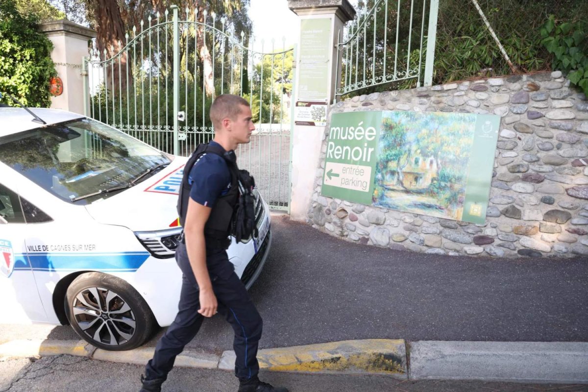 Fransız Rivierası'ndaki Renoir Müzesi'nden Üç Tablo Çalındı
