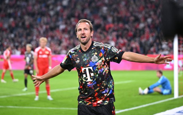 Kane rekor kırdı ve Olise hat-trick yaptı, Bayern Union'ı 7-0 yendi