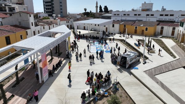 Evkaf, Larnaka'nın Zouhouri meydanı'nda bira festivaline itiraz etti