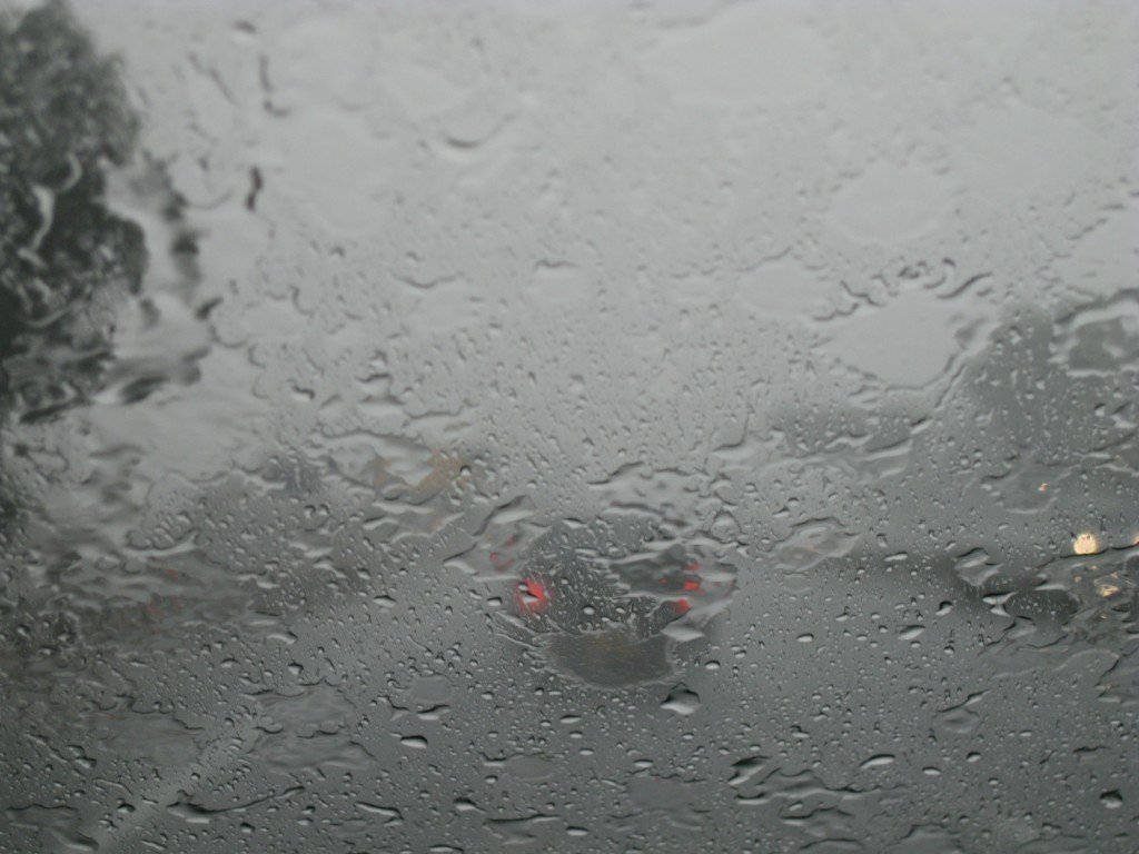 Perşembe fırtınalarında dolu bekleniyor, hava öğleden sonra düzelecek