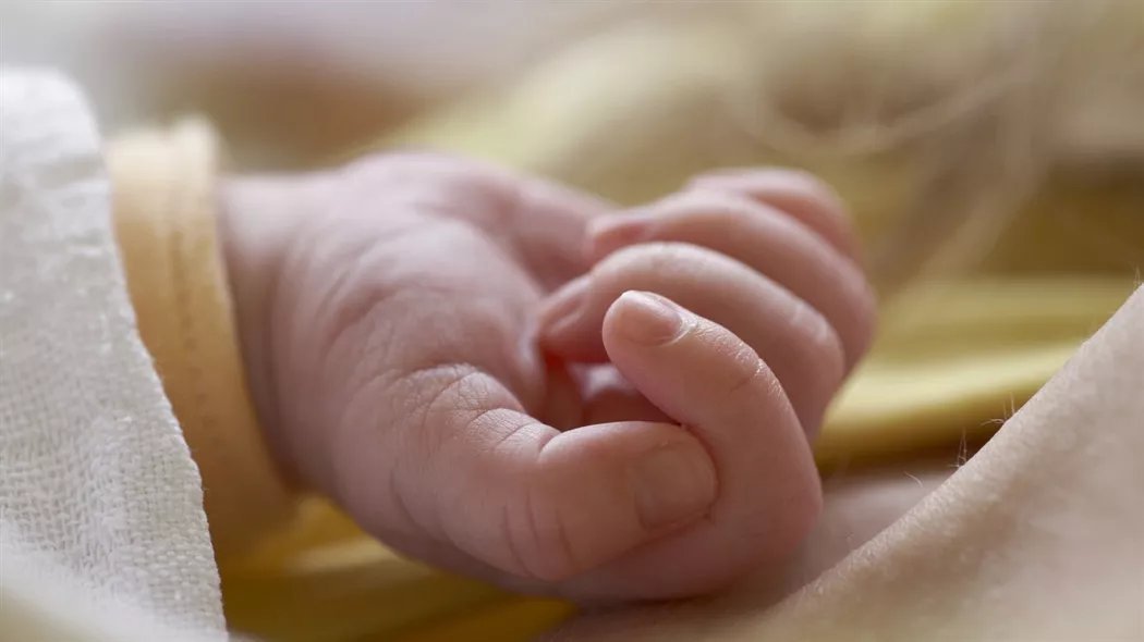 Legionella bakterisine yakalanan yenidoğan için Sağlık Bakanlığı yurt dışından uzman getirdi