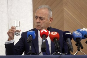 DİSİ lideri Averof Neofitu'ya eleştiri: Enerji krizinden yaptırımlar değil, ABD ve İsrail sorumlu