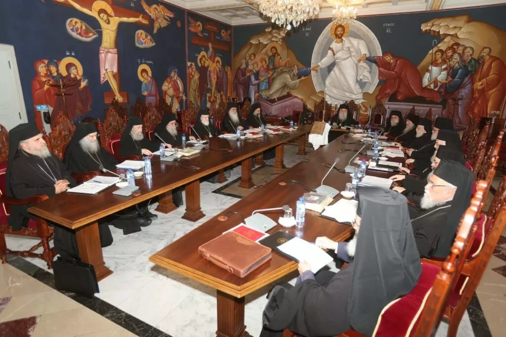 Kıbrıs Kilisesi Kutsal Sinodu, papazları kiliseden ayrılmaya çağıran mektubun varlığını doğruladı
