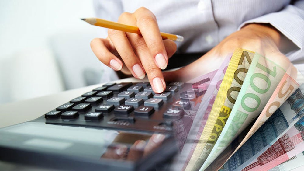 Temettü alan 2.990 şirket sahibi ve yönetici, aylık maaşını 500 euronun altında gösteriyor