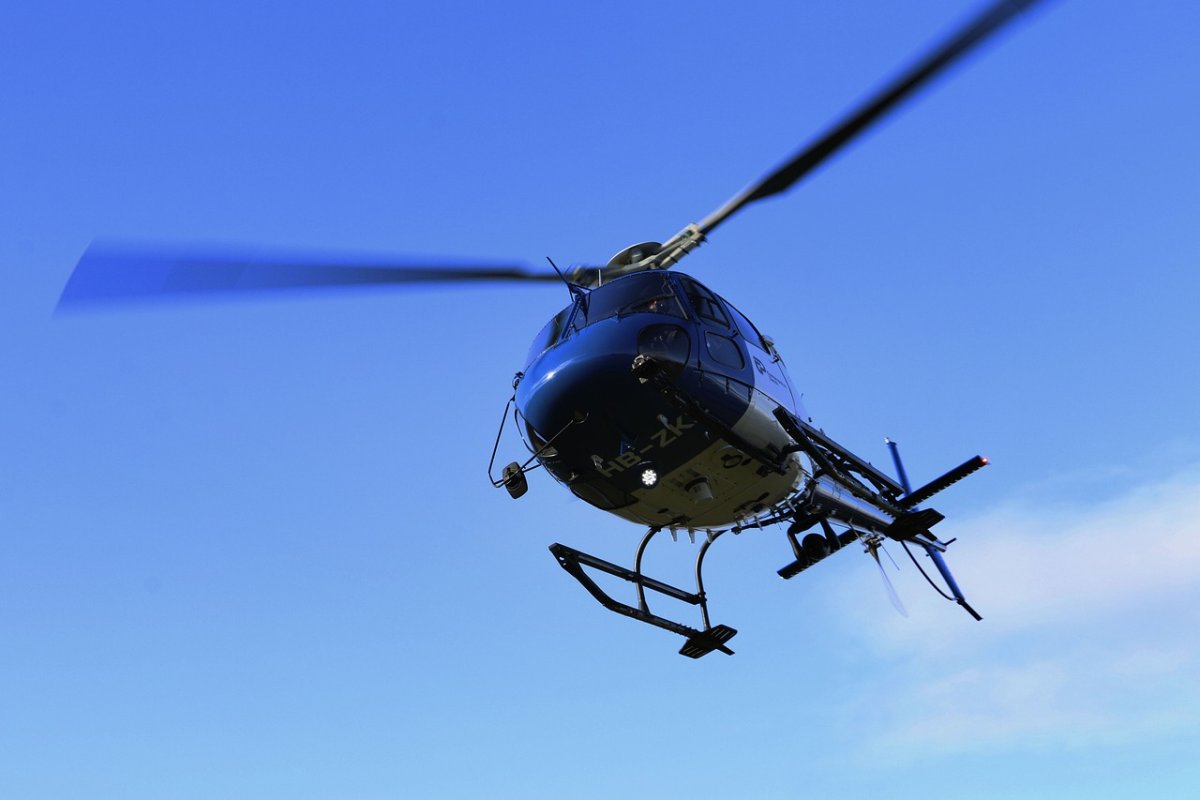 Kıbrıs, Akrotiri Tuz Gölü üzerinde alçak uçan İngiliz üssü helikopterleri için rota değişikliği istedi