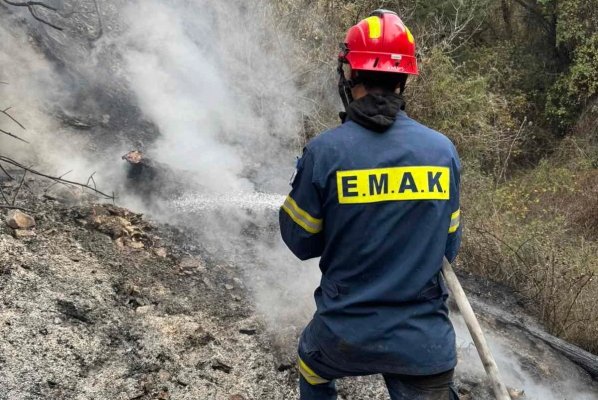 Genikes Sigorta Kıbrıs İtfaiyesine ekipman ve malzeme desteği sağladı