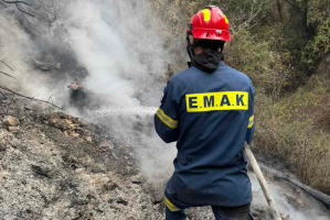 Genikes Sigorta Kıbrıs İtfaiyesine ekipman ve malzeme desteği sağladı