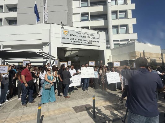 Sosyal hizmet görevlileri 23 Ekim'de 24 saatlik uyarı grevine gidiyor: Yetersiz personel ve güvenlik sorunları