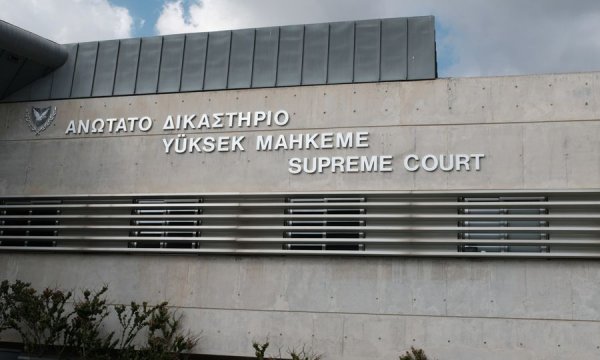 Yüksek Anayasa Mahkemesi, işgal altındaki bölgede borçlu mal varlığına memo iptalini anayasaya aykırı buldu
