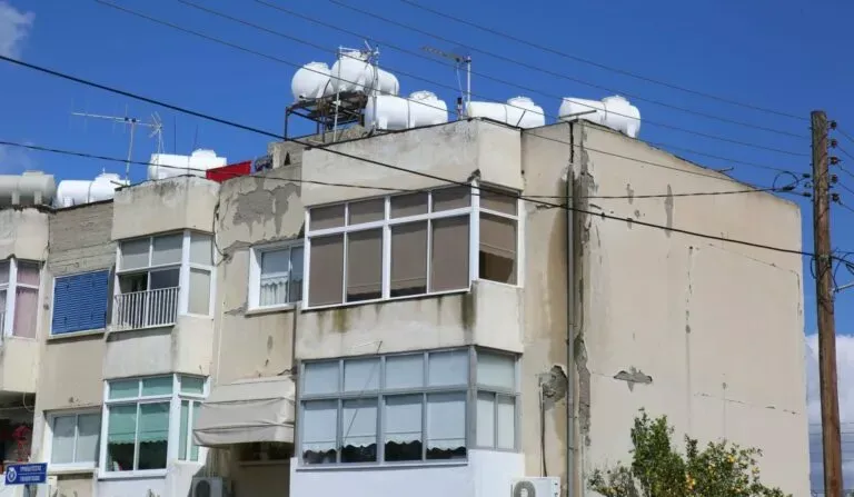 KtiZΩ planında iki apartman boşaltılmıyor, devlet ayda 123 bin euro kira ödüyor